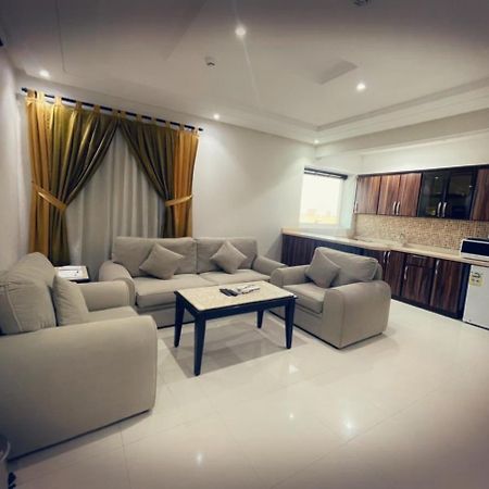 Tulip Al Rawdah Aparthotel Рияд Екстериор снимка