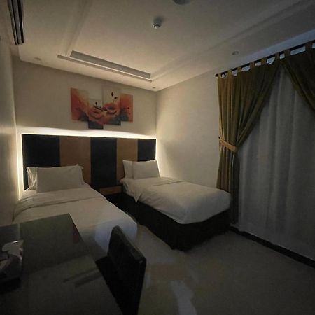 Tulip Al Rawdah Aparthotel Рияд Екстериор снимка